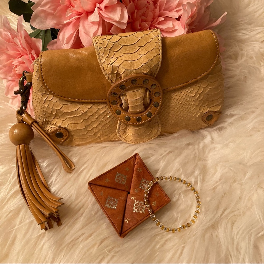Babee D Clutch Purse Tan Yellow Snakeskin Bundle - Picture 2 of 13